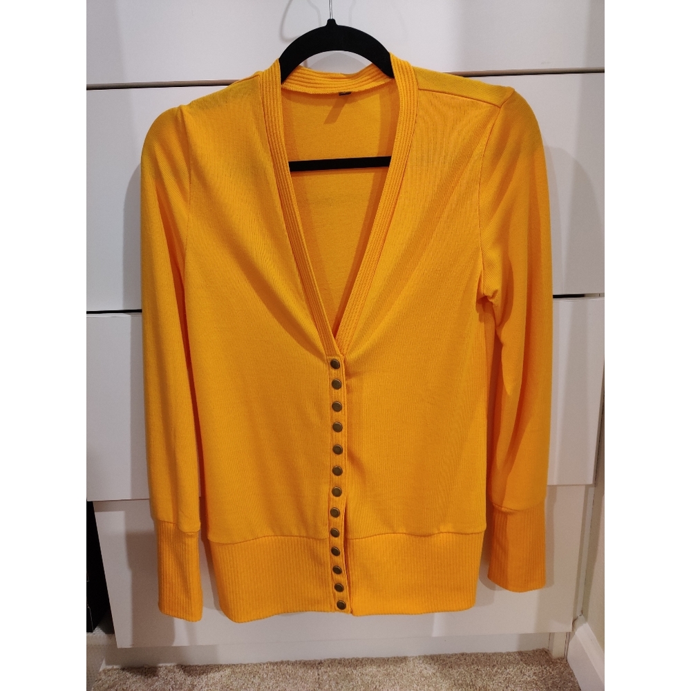 Long sleeves button down cardigan